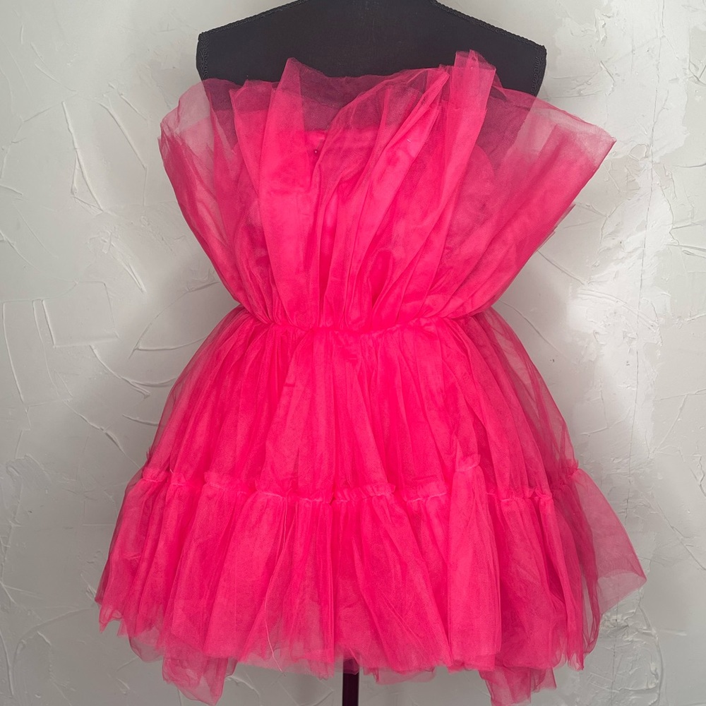 NWT Fashion nova pink tulle prom/party dress.